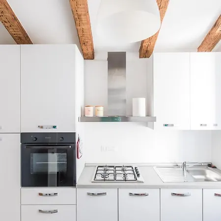 Apartamento Triestevillas Battisti24 Magie Del Legno Per 2 2 *